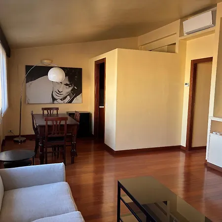 Penthouse In Fashion District Of Milan, Close To Montenapoleone, Duomo, Scala Apartamento *