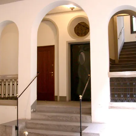 Penthouse In Fashion District Of Milan, Close To Montenapoleone, Duomo, Scala Daire