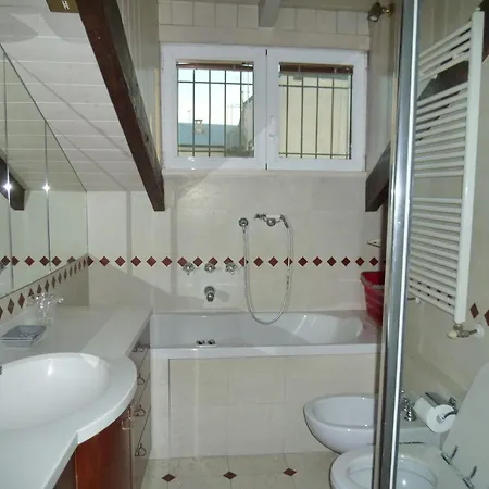 Penthouse In Fashion District Of Milan, Close To Montenapoleone, Duomo, Scala * Milão