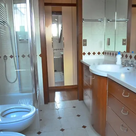 Penthouse In Fashion District Of Milan, Close To Montenapoleone, Duomo, Scala Daire *